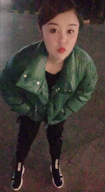 杨乔依的第一张照片--大田交友网