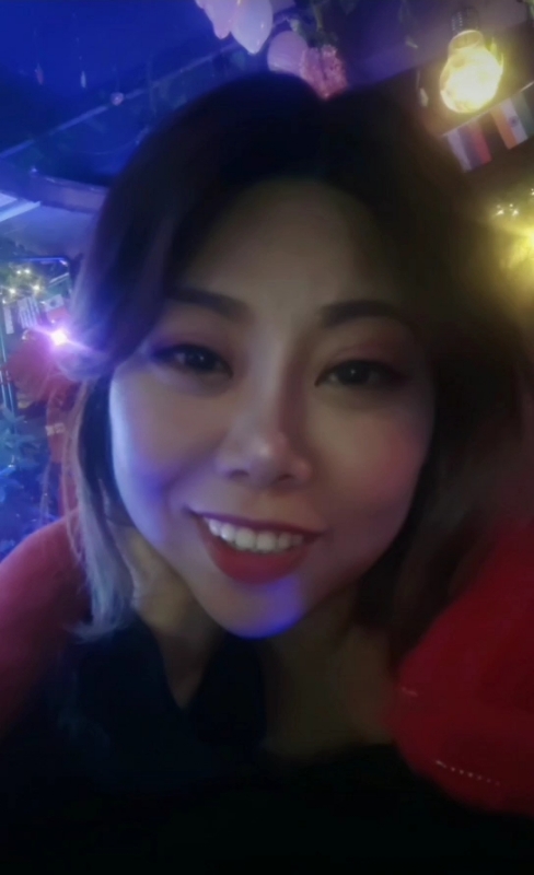 收快递的费仙女的第一张照片--大田交友网