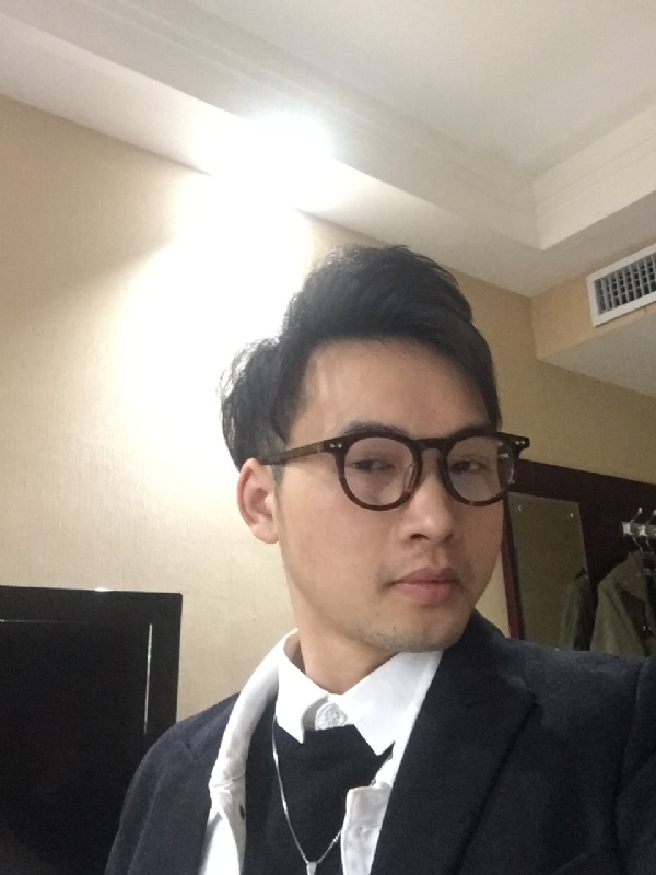 曾亮的第一张照片--大田交友网