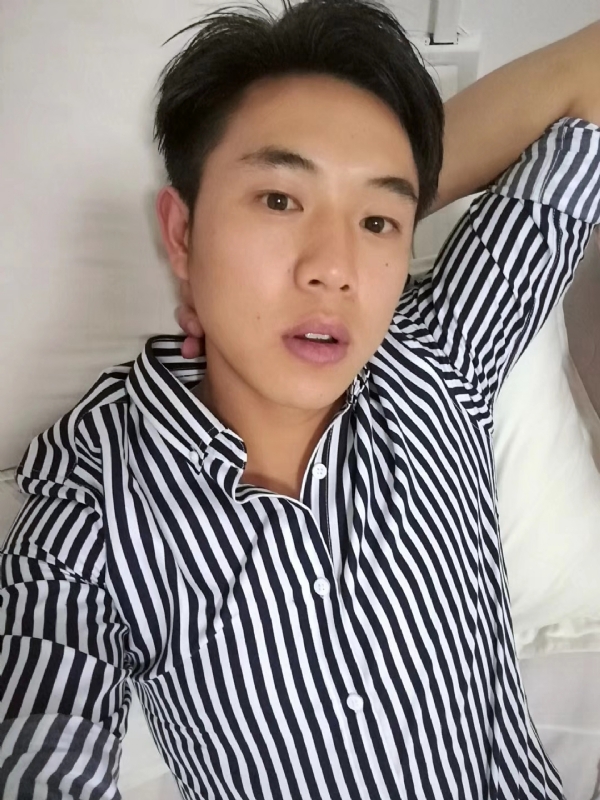 小雷的第二张照片--大田交友网
