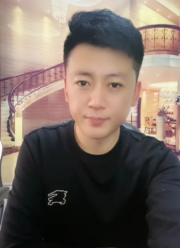 屋顶拾荒人的第三张照片--大田交友网