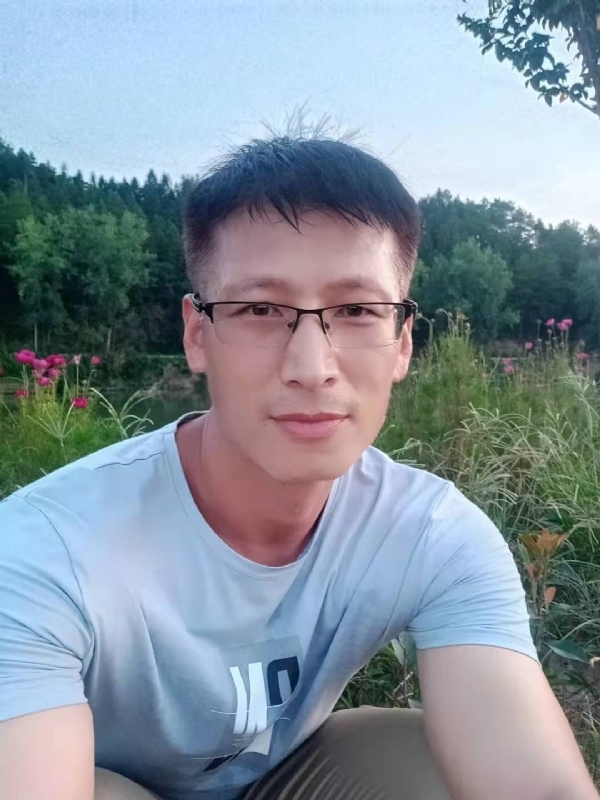 零零柒的第一张照片--大田交友网