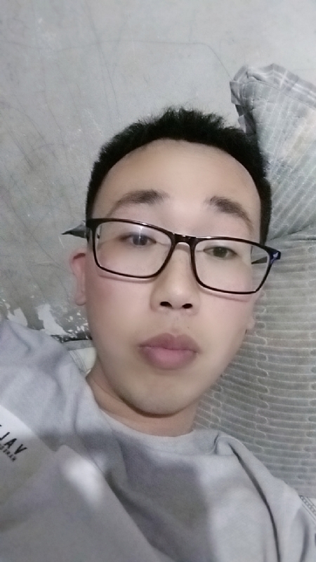 喜欢比我大的女人的第一张照片--大田交友网