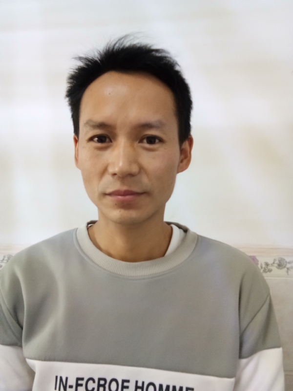 单亲爸爸的第一张照片--大田交友网