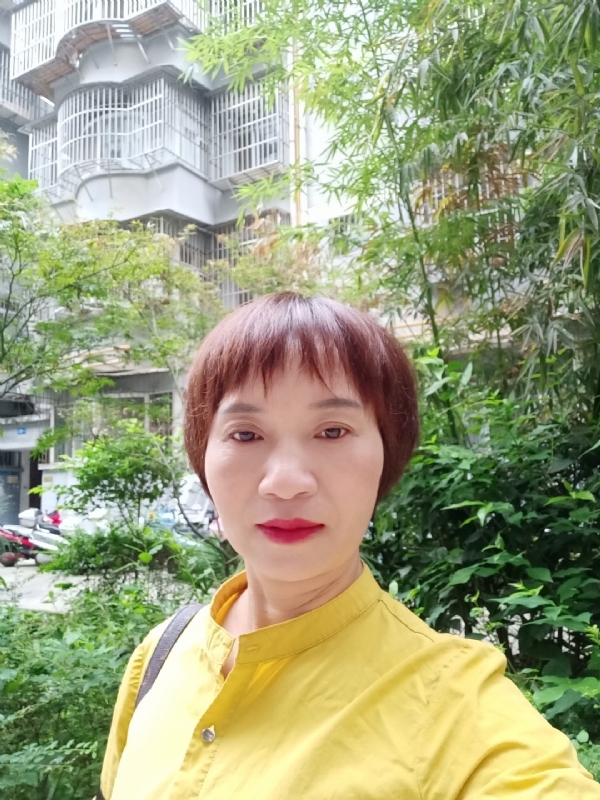 小瓶子的第二张照片--大田交友网