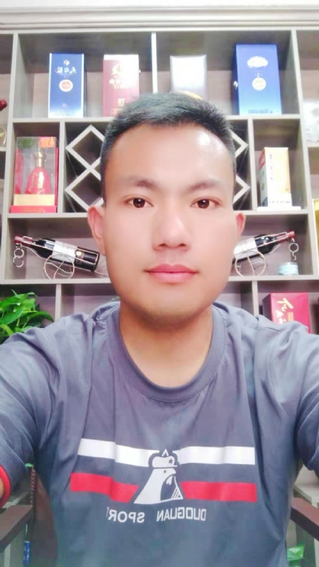 钱乾的第一张照片--大田交友网