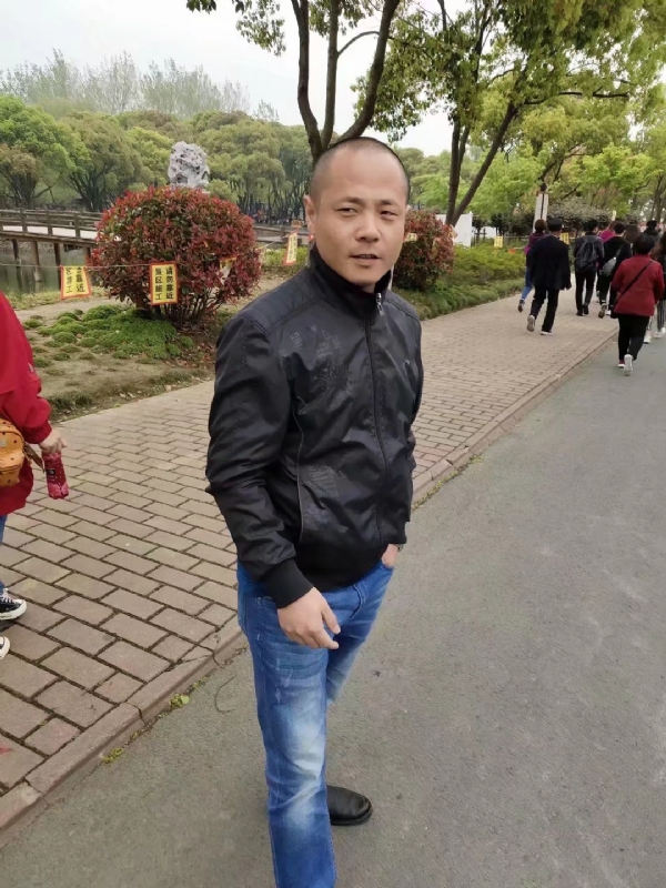 傻子的第一张照片--大田交友网