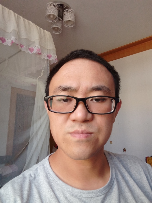 小涨常鸿的第一张照片--大田交友网