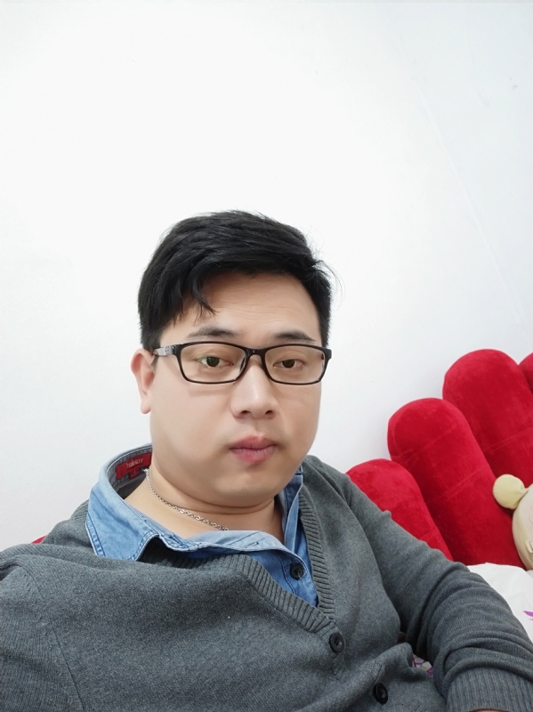 何必在亿的第一张照片--大田交友网