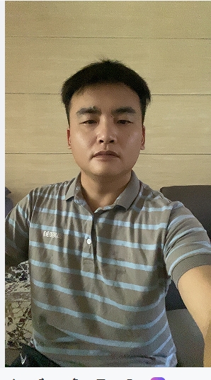 走在红毯那一天的第一张照片--大田交友网