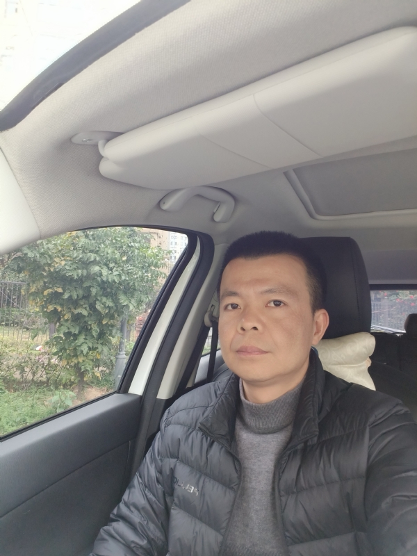 锦瑟的第一张照片--大田交友网