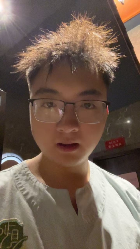 成熟稳重的男士的第一张照片--大田交友网