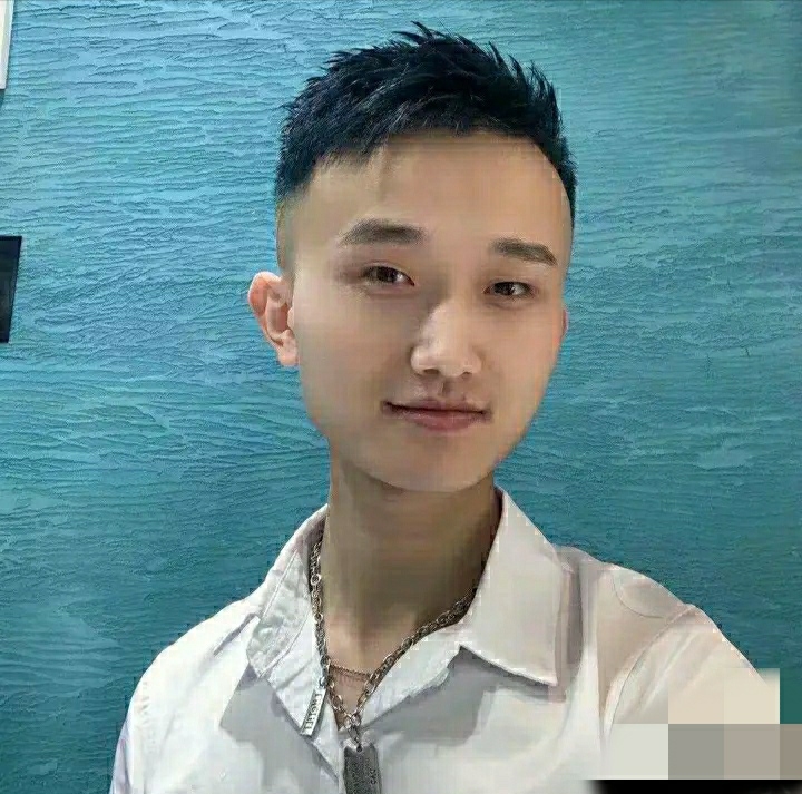 小哥哥的第一张照片--大田交友网